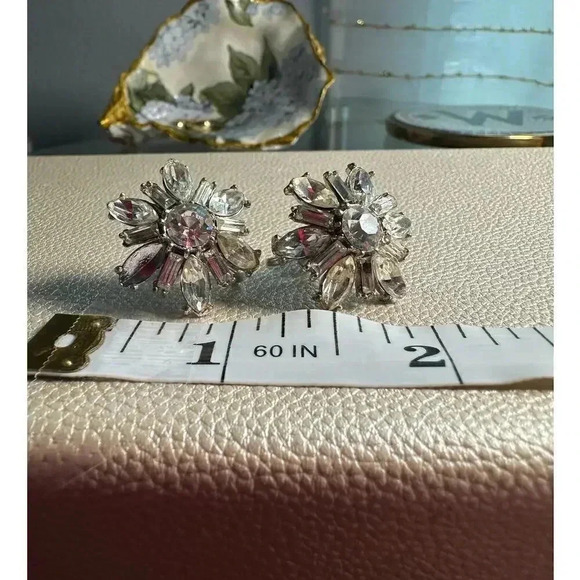 Vintage | Screwback Earrings | Mid Century | Rhinestones | Costume Jewelry - Picture 3 of 15